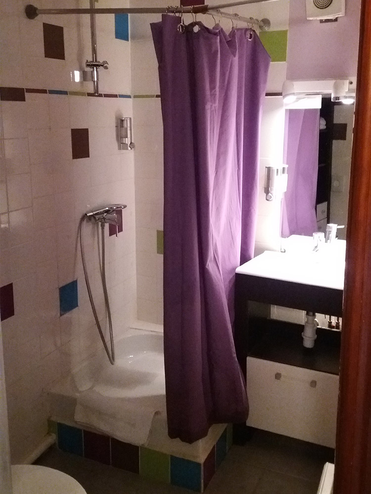 Salle de bain - douche - WC - SAS Calvi